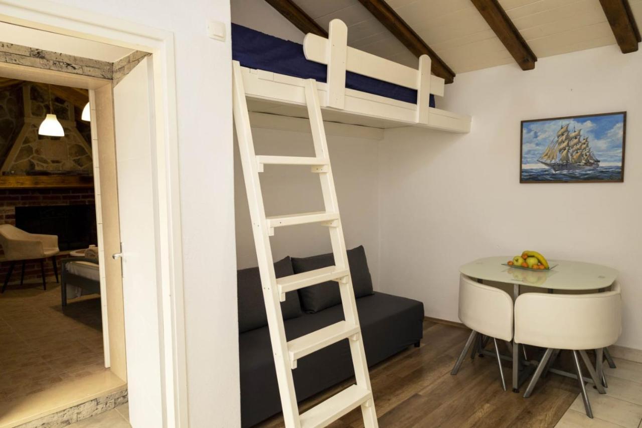 M&T Apartment Супетар Екстериор снимка